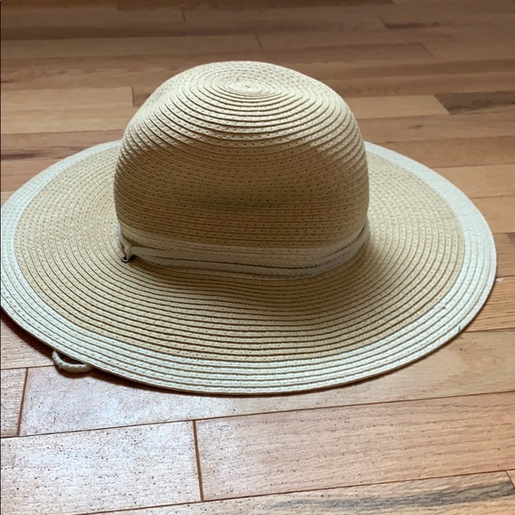 Sunhat - Picture 2 of 4